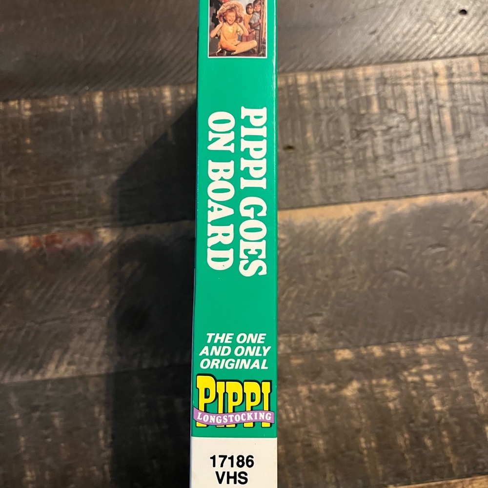 Pippi Longstocking: Pippi Goes on Board — Pink & Yellow VHS - Picture 3 of 7